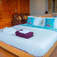 Mountain Resort  ที่พักเกาะหลีเป๊ะ 