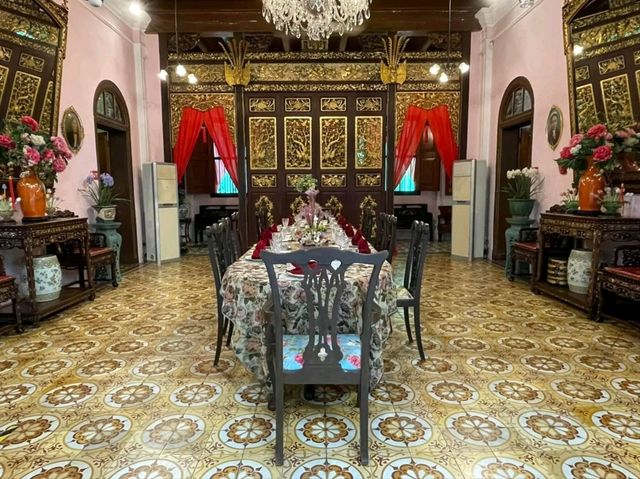Unveiling the Rich Heritage of Pinang Peranakan Mansion