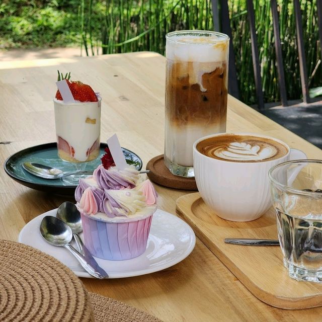 Lovely cafe