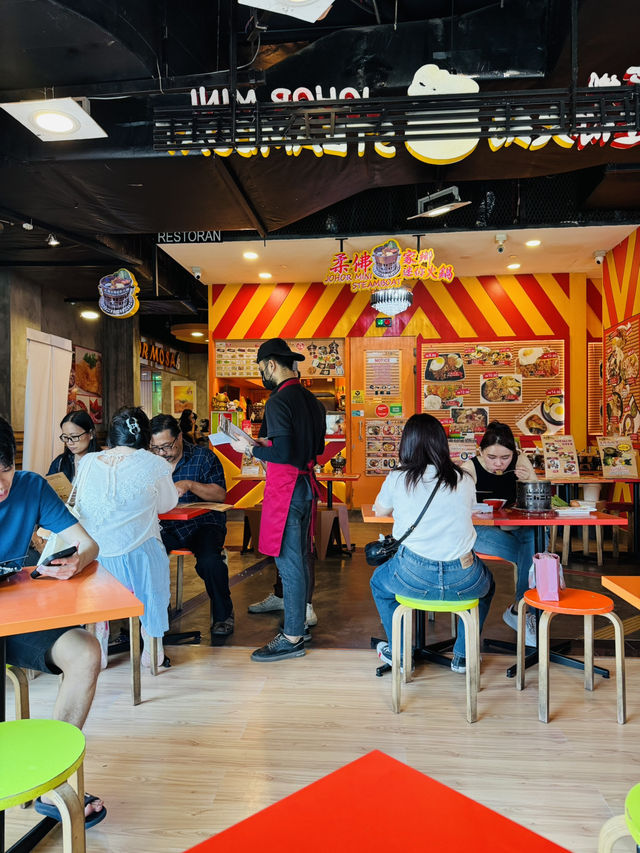 A Bowl of Warmth: Johor Mini Steamboat Hits the Spot!