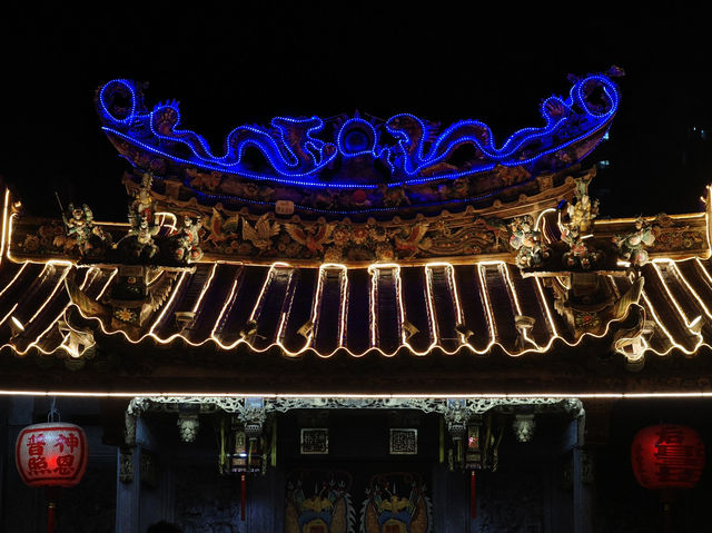 🌃 **【汕頭小公園：夜幕下的老城韻味】** 🏮  