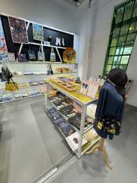 台北華山文創園區史努比與海綿寶寶