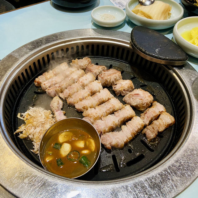 釜山人氣韓式燒肉店｜肉質新鮮＋桌邊服務