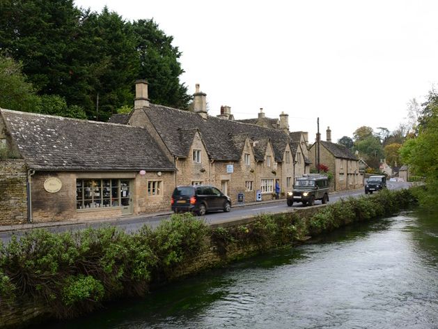 まるでおとぎ話の中🏡✨Bourton-on-the-Waterスナップ