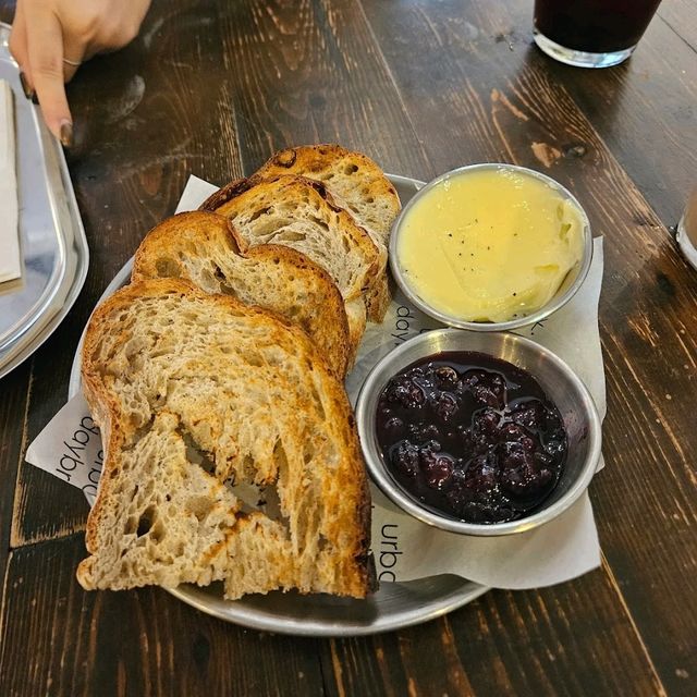 A popular spot for brekafast