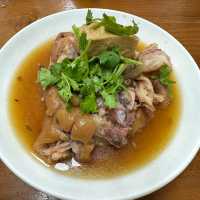 ร้านเล้งเลือดหมู จังหวัดอุตรดิตถ์