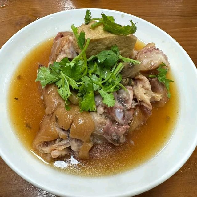 ร้านเล้งเลือดหมู จังหวัดอุตรดิตถ์