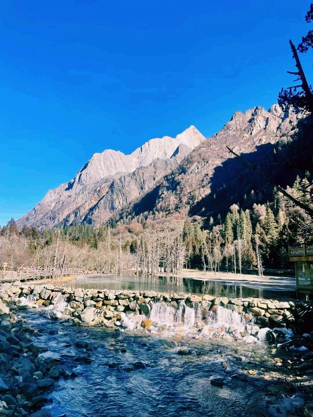中國四川阿壩著名景點：四姑娘山，適合徒步打卡拍照📸