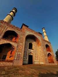 Akbar’s Tomb – A Legacy in Stone and Serenity
