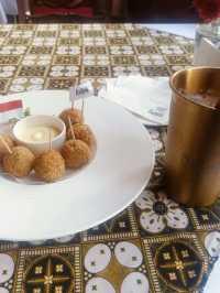 CAFE BATAVIA 