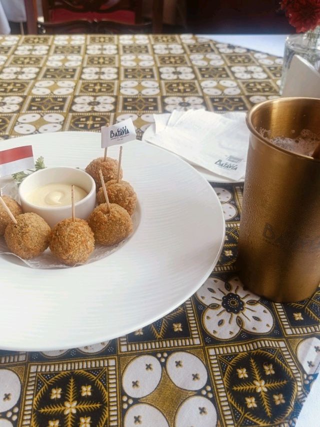 CAFE BATAVIA 
