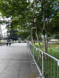 Tranquil Escape: Marina Bay Park at One Marina Boulevard 