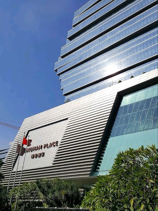 "The Canton Fair's Crown Jewel: Where Business Meets Luxury"