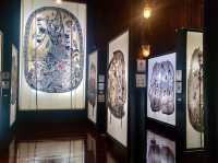 伝統が息づく影の芸術🎭 静かな寺院に広がるナンヤイの世界へ。