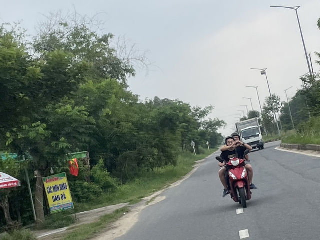 美山聖地：機車漫遊，古蹟的悠遠低語