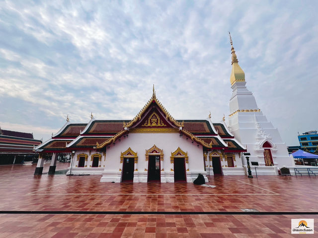 วัดพระธาตุเชิงชุมวรวิหาร