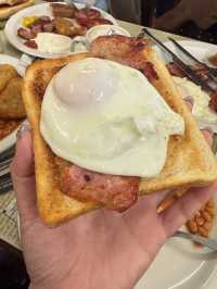 ロンドンの朝ごはんといえば「Regency Cafe」！