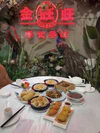 The Traditional Nostalgic “Dim Sum Trolley” Ritual Returns in GuangZhou!