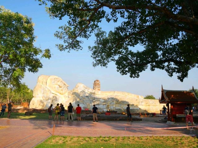🙏: Wat Lokaya Sutha วัดโลกยสุธา เที่ยวอยุธยา