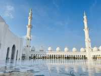 Grace in White: A Visit to Sheikh Zayed Grand Mosque