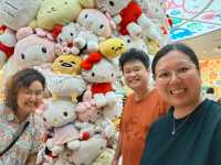 沖繩國際通Sanrio主題酒店開箱！Hello Kitty布甸狗主題房+免費冰淇淋+飲品吧+抽獎+會藉丨再嘆埋KITTY造型早餐丨Hotel Okinawa with Sanrio Character