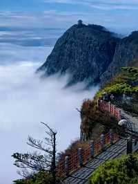 峨眉山兩日一夜精華遊｜金頂日出日落