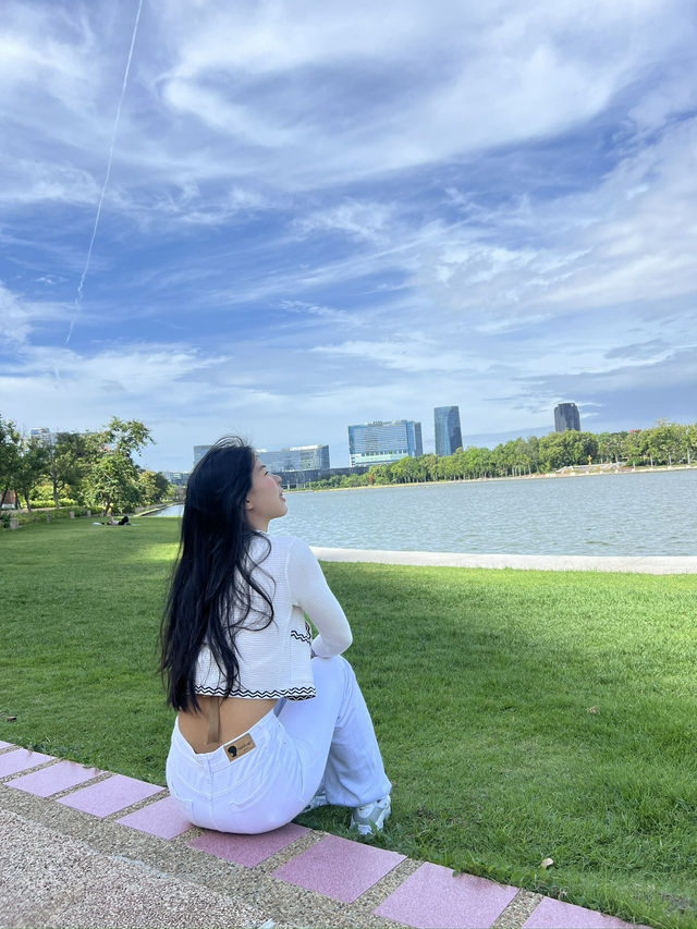 สวนเบญจกิติ - สวนสาธารณะระดับเมืองของกรุงเทพ