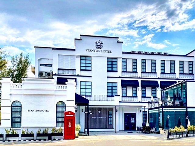 Finding Our Mediterranean Oasis at Stanton Hotel