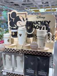 Our Fun Visit to Ohsome Suntec City: Anime, Crafts, and More  