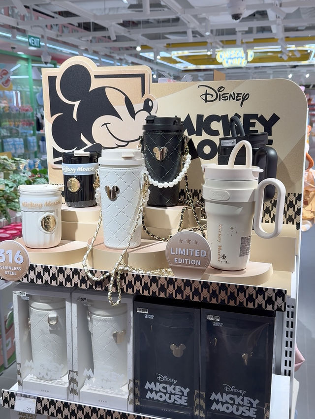 Our Fun Visit to Ohsome Suntec City: Anime, Crafts, and More  