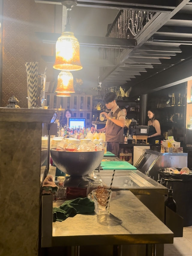 泰國🇹🇭 曼谷Abandoned Mansion Jazz music bar