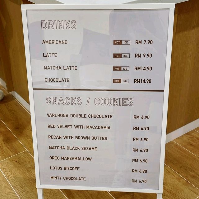 Uniqlo Coffee in KL