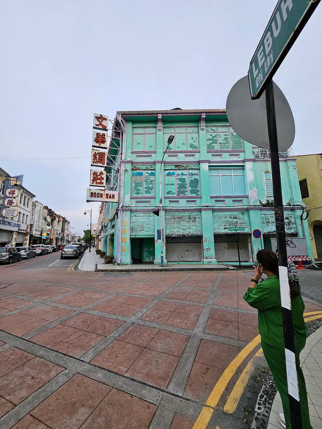 Colonial Echoes & Cultural Rhythms in George Town
