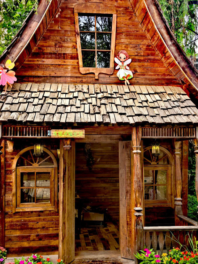 Beijing | Rueen Town – A Fairy Tale Village Hidden in the City