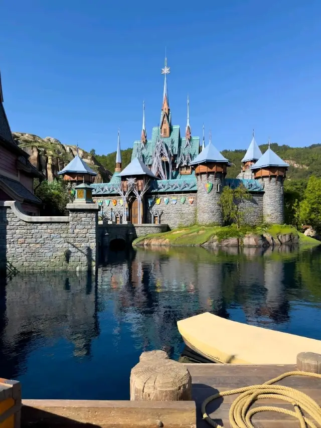 走進艾倫戴爾：香港迪士尼樂園魔雪奇緣世界