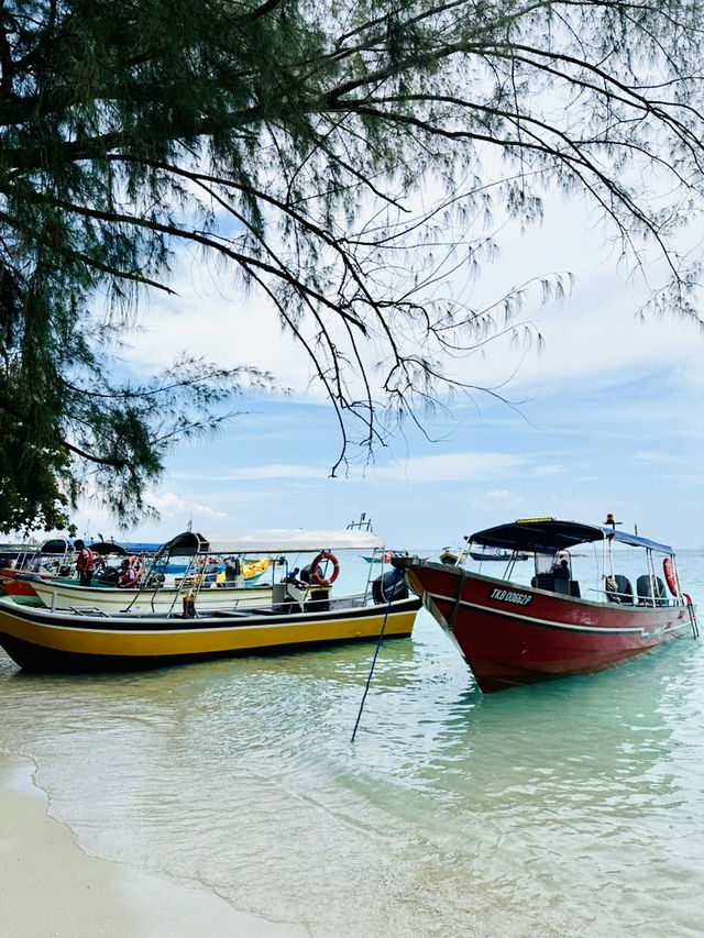 Escape to Paradise at Perhentian Island Resort!