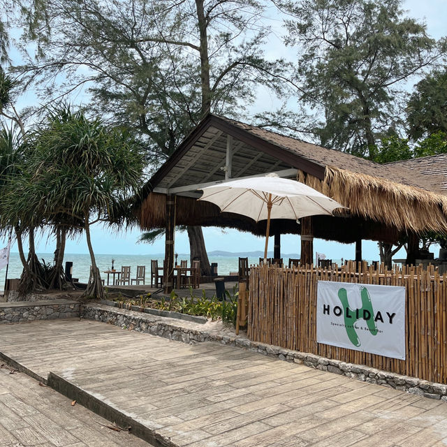 คาเฟ่ระยองเปิดใหม่🌴 ริมทะเล คาเฟ่ระยองเปิดใหม่🌴 ริมทะเล