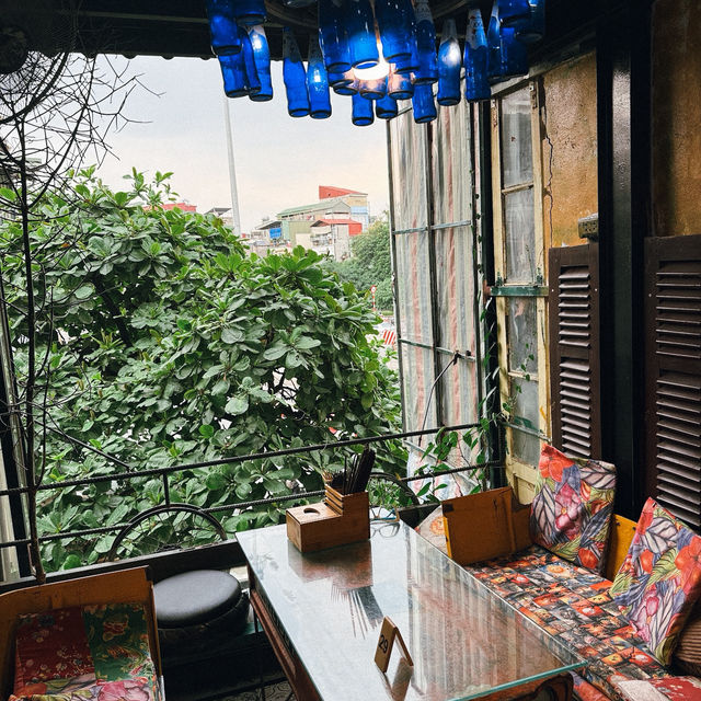 คาเฟ่ลึกลับในฮานอย Hidden Gem Cafe Hanoi