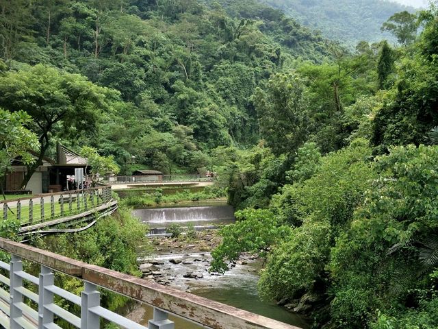 七月凉山没有夜晚的車馬嘶鳴和喧嚷#涼山休憩區-屏東縣瑪家鄉