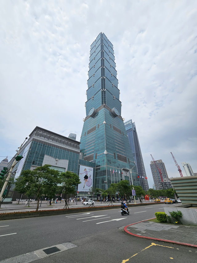 🏙️ Taipei 101 Observation Deck: Touch the Sky in Taiwan