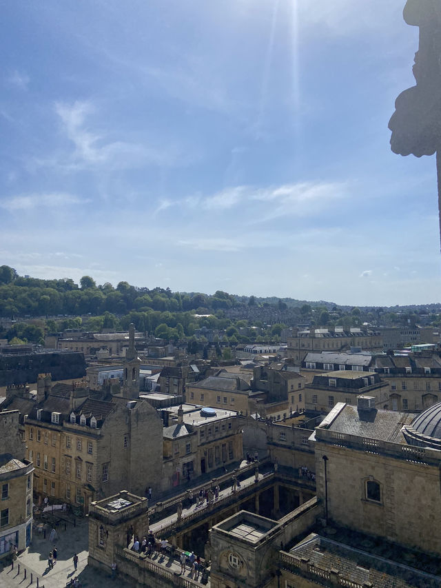 Bath Abbey Tour: Affordable Sightseeing in Somerset