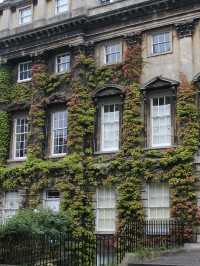 Bath – The Roman Elegance of England