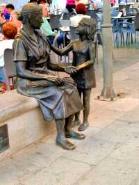 最Chill散步地雕像與咖啡館打卡人文之選☕