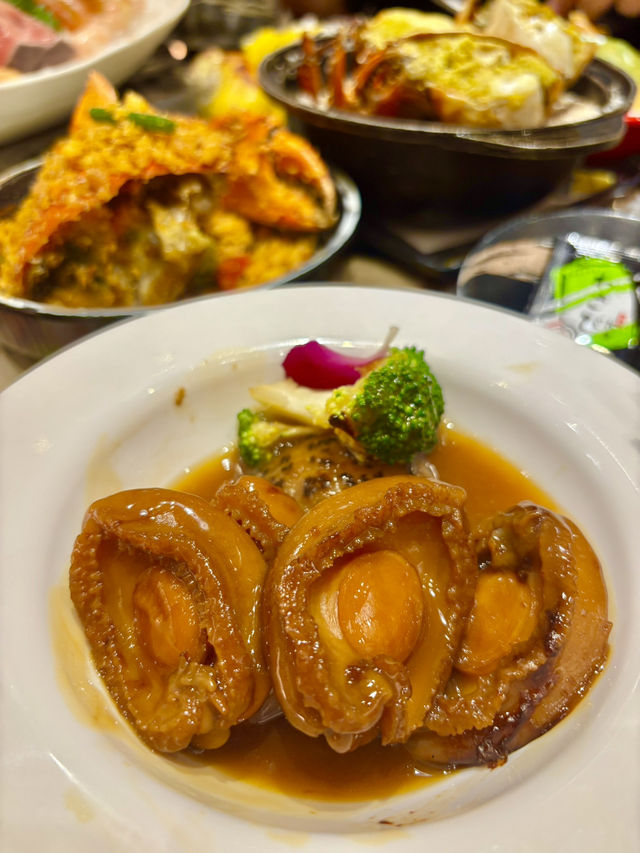 全港獨家！牡丹蝦奄仔蟹任食放題