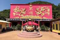 Ten Thousand Buddhas Monastery (Man Fat Sze)