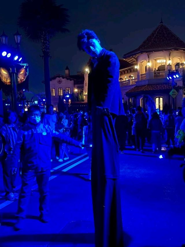 🎃 “Night of Thrills: Halloween Vibes at Universal Studios Beijing”