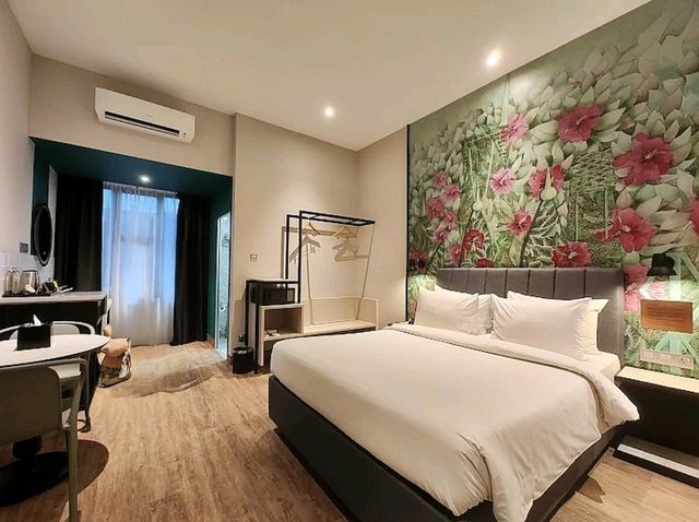 ✈️ “Colorful Comfort Before Takeoff: ibis Styles Sepang KLIA”