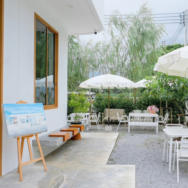 Bombyx Mori Cafe หัวหิน