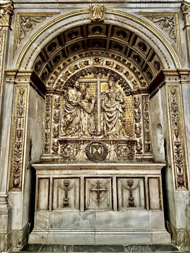 Toledo Cathedral: A Gothic Wonder of Spain ✨