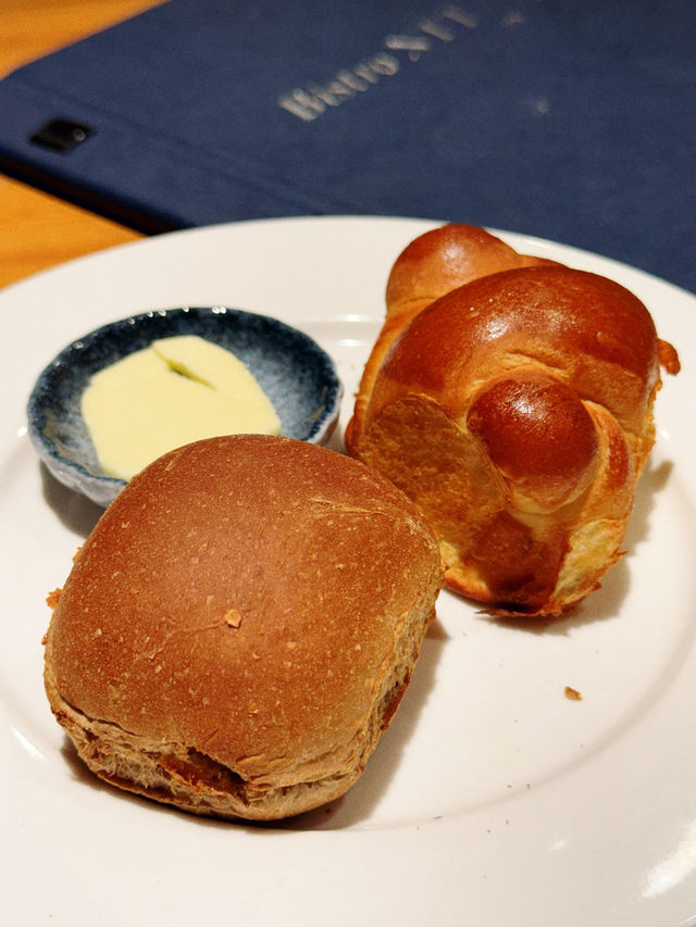 Bistro NTT by Attio 校園中Fine Dining Bistro NTT by Attio 校園中Fine Dining